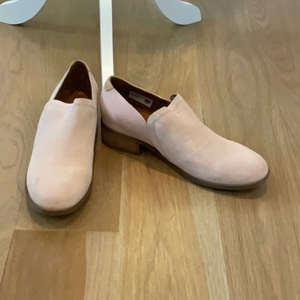 Toms